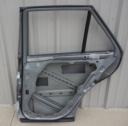 06 - 11 Mercedes W164 ML63 ML350 ML500 REAR RIGHT PASSENGER SIDE DOOR SHELL OEM