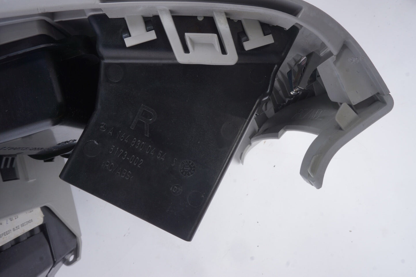 06-12 Mercedes W164 GL450 ML350 Rear Vent Trim Ashtray OEM Gray