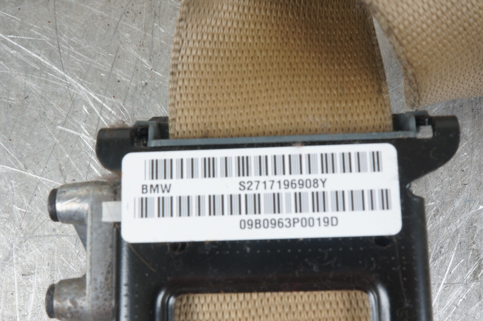07-13 BMW E70 X5 FRONT LEFT DRIVER SIDE UPPER SEAT BELT RETRACTOR ASSY OEM