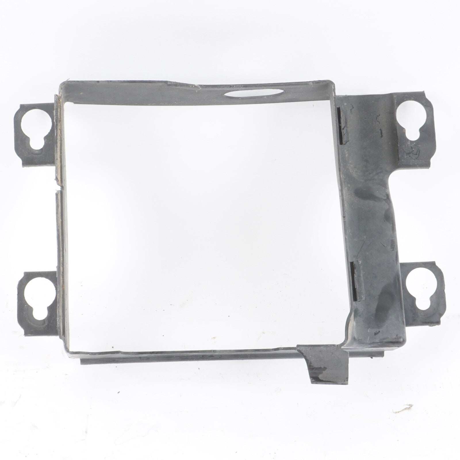 11-17 AUDI A8L A8 3.0L FRONT LEFT AUXILIARY RADIATOR AIR DUCT OEM