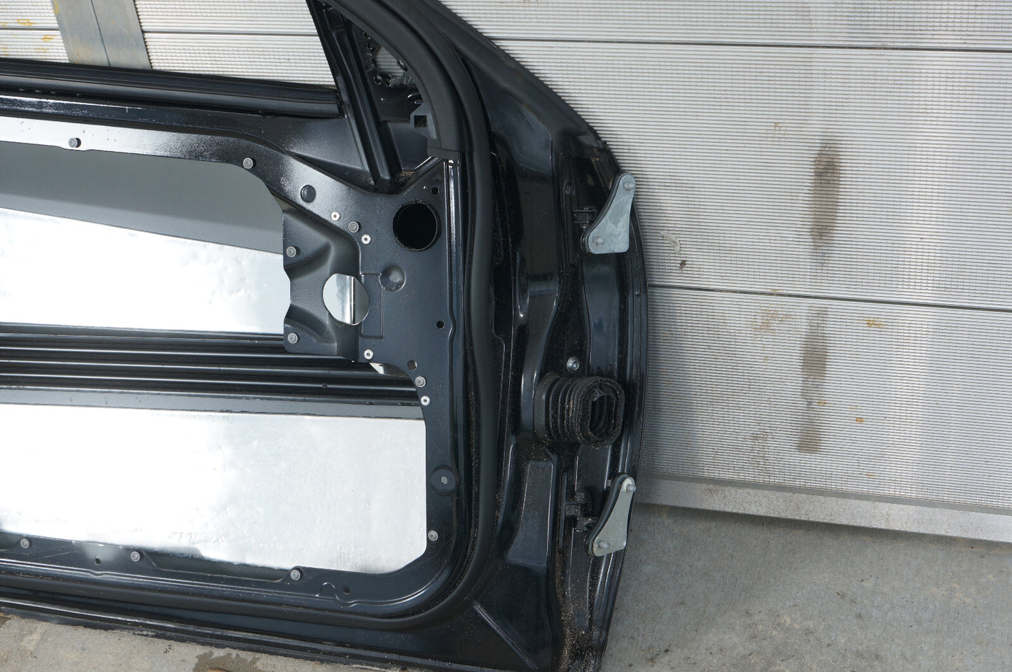 2007 - 2013 MERCEDES-BENZ S550 FRONT LEFT DRIVER SIDE DOOR SHELL OEM