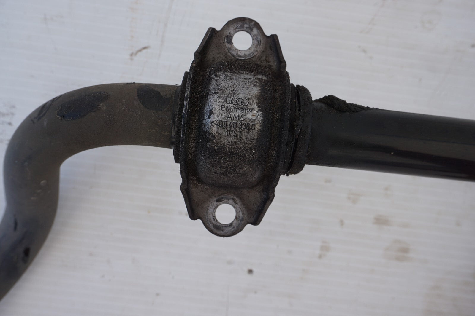 2012 - 2018 AUDI A7 3.0L FRONT SWAY BAR STABILIZER OEM