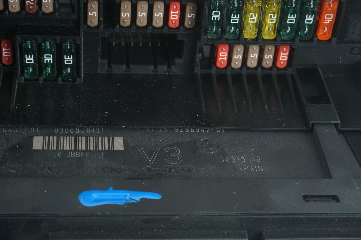 2012 - 2018 BMW 650i 640i FRONT POWER DISTRIBUTION FUSE RELAY BOX 9252815 OEM