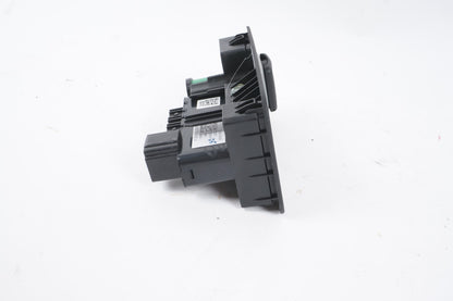 17 - 22 Alfa Romeo Giulia  USB CHARGER PORT 12V SOCKET TRIM  OEM