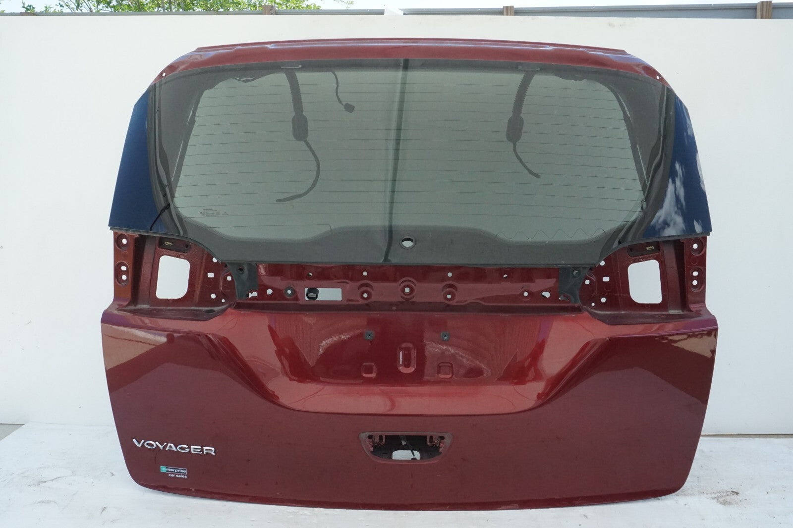 17-22 CHRYSLER PACIFICA REAR LIFTGATE TAILGATE SHELL OEM