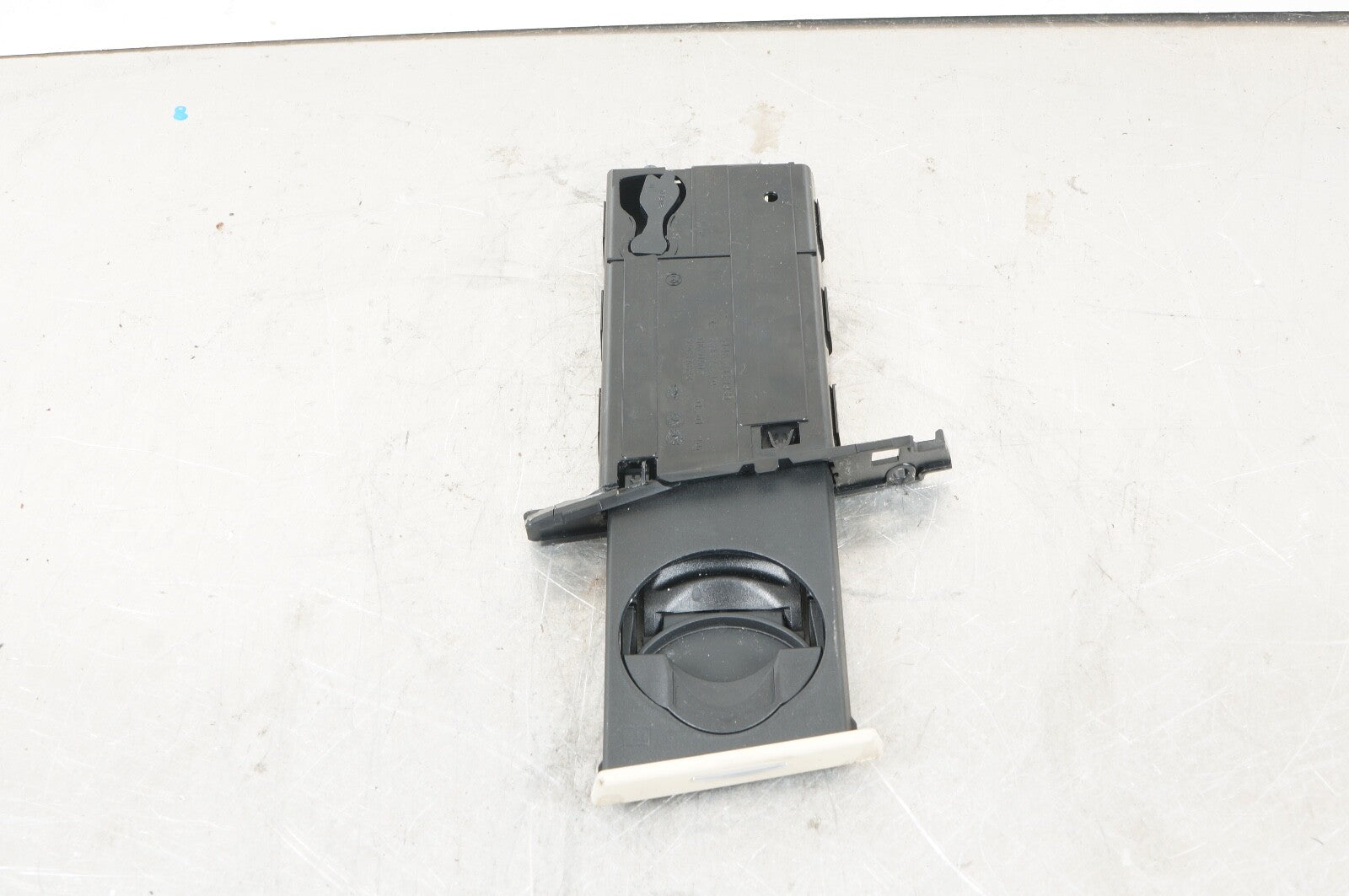 2007 - 2013 BMW 3-Series Front Right Dash Cup Holder Unit P: 7127461 OEM