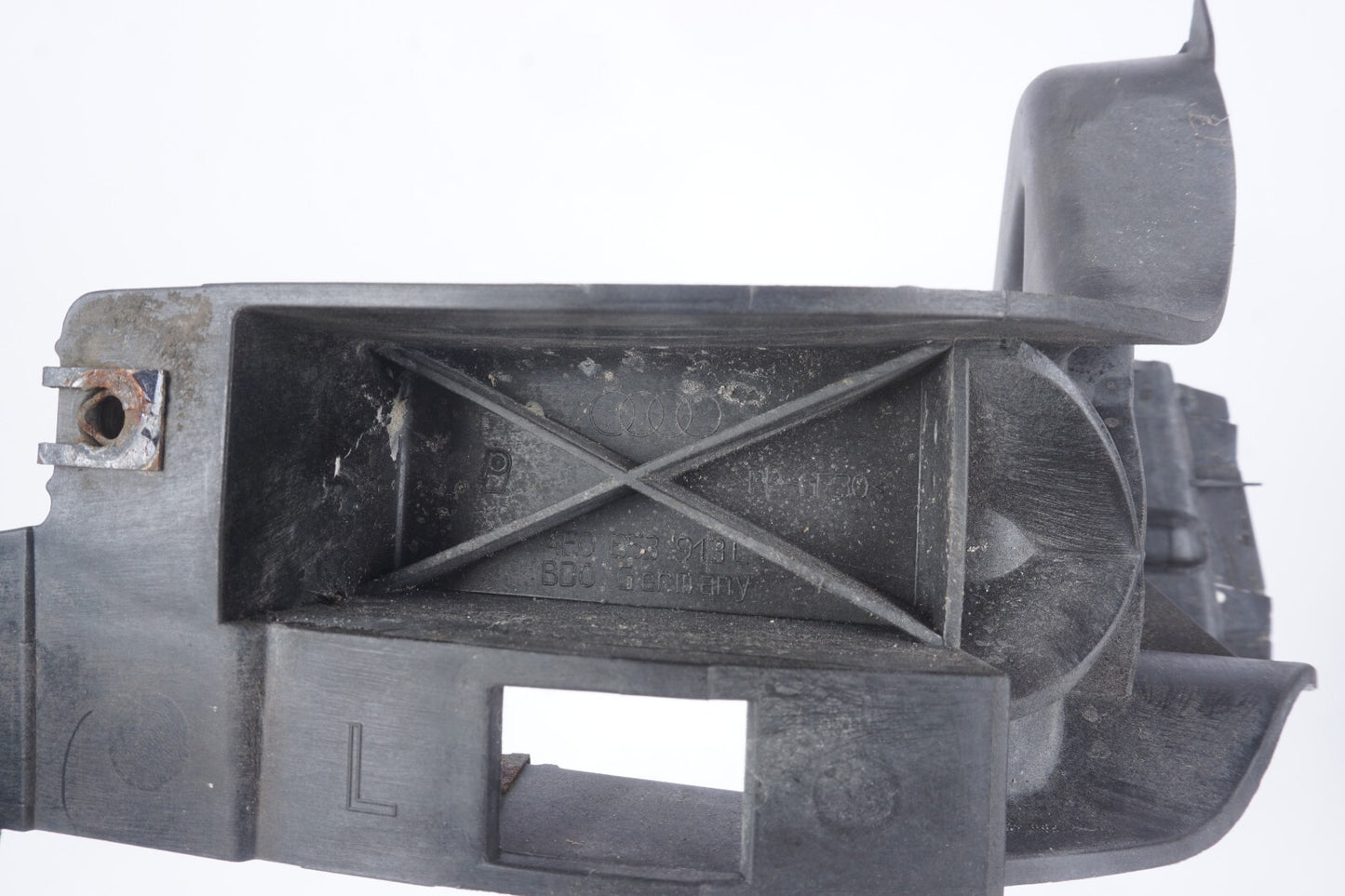 2004  - 2010 Audi A8 A8L Rear Bumper Support Bracket  Left & Right OEM