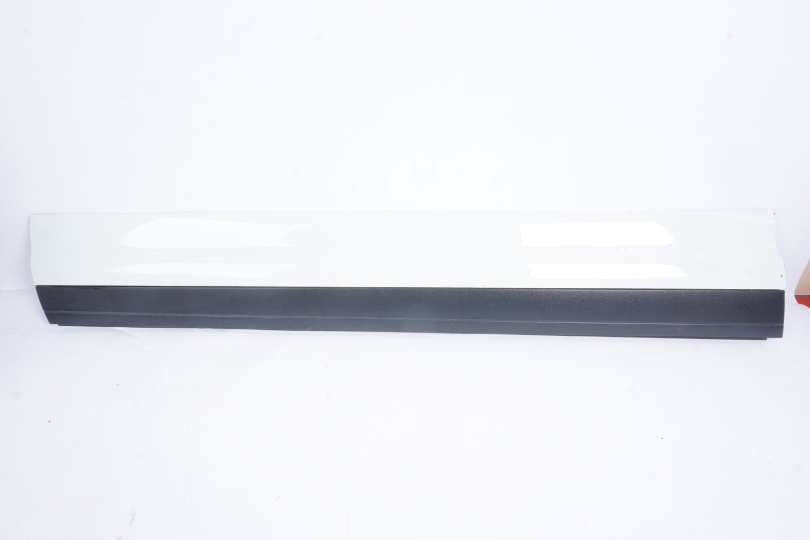2011-2018 PORSCHE CAYENNE - Front LEFT Lower DOOR Molding / Blade 95855978704