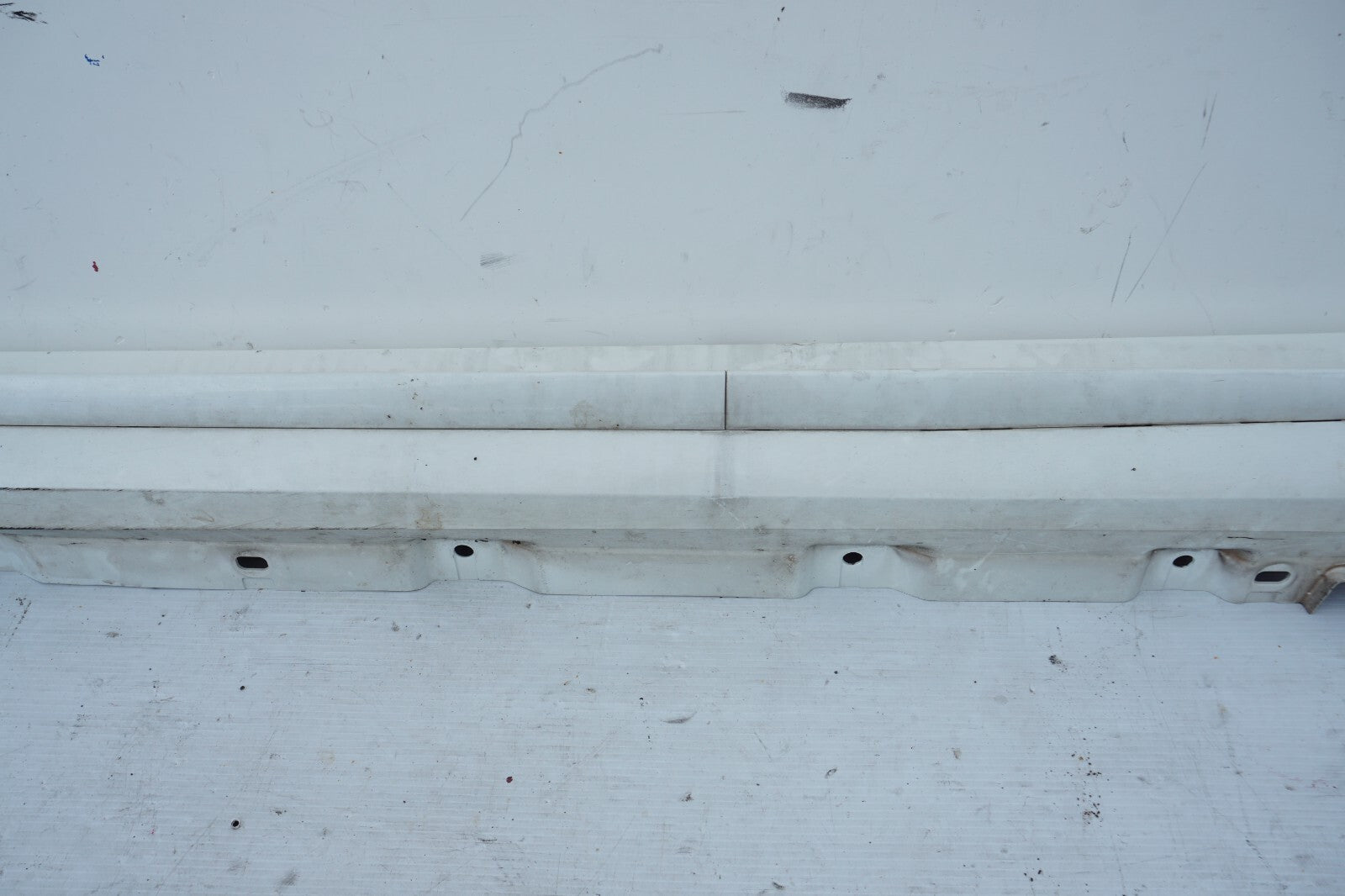 14 - 17 Mercedes S550 W222 Left Driver Side Rocker Panel Skirt Molding OEM