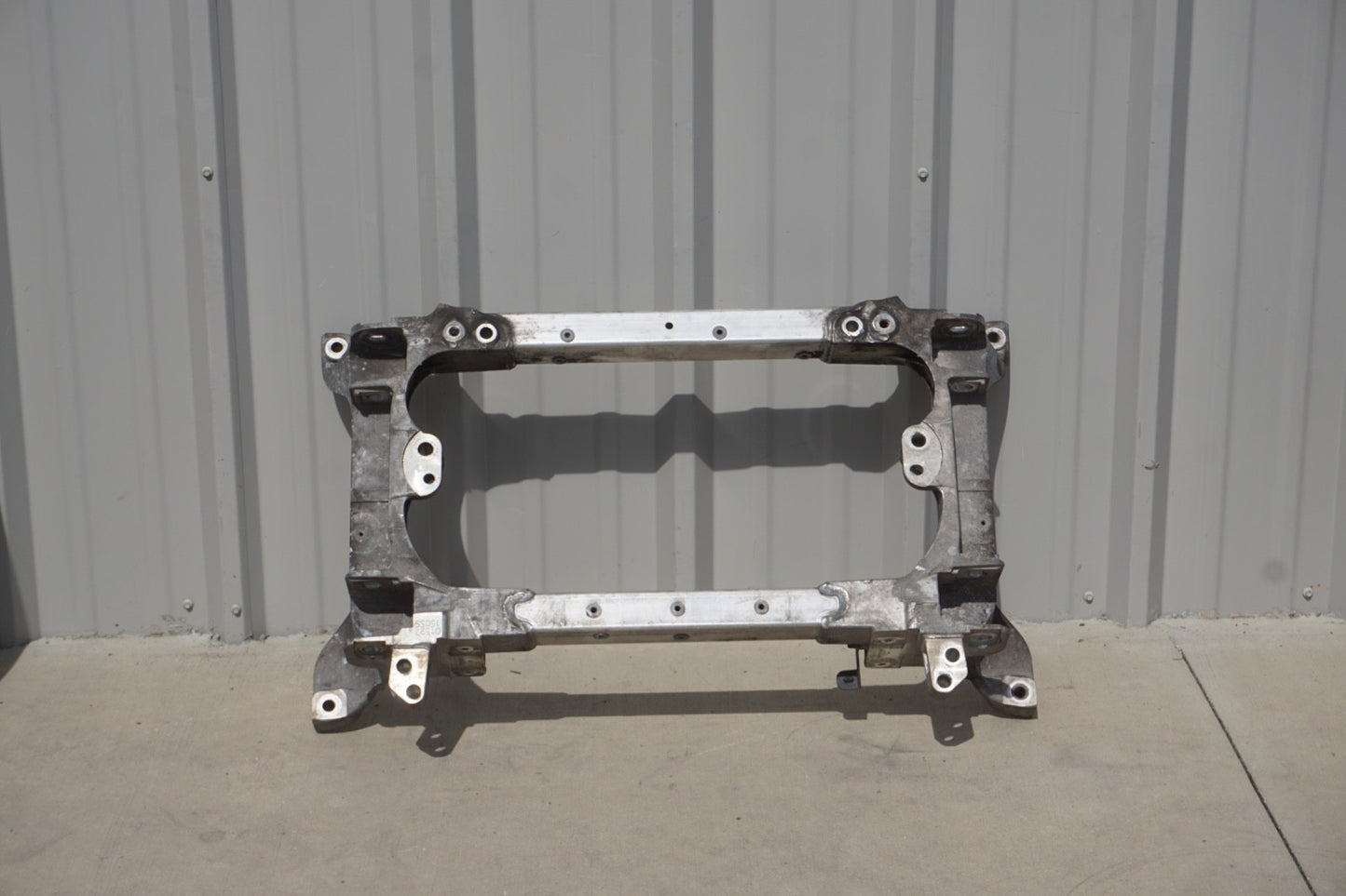 2014 - 2019 Maserati Ghibli RWD Front Suspension Subframe Crossmember OEM