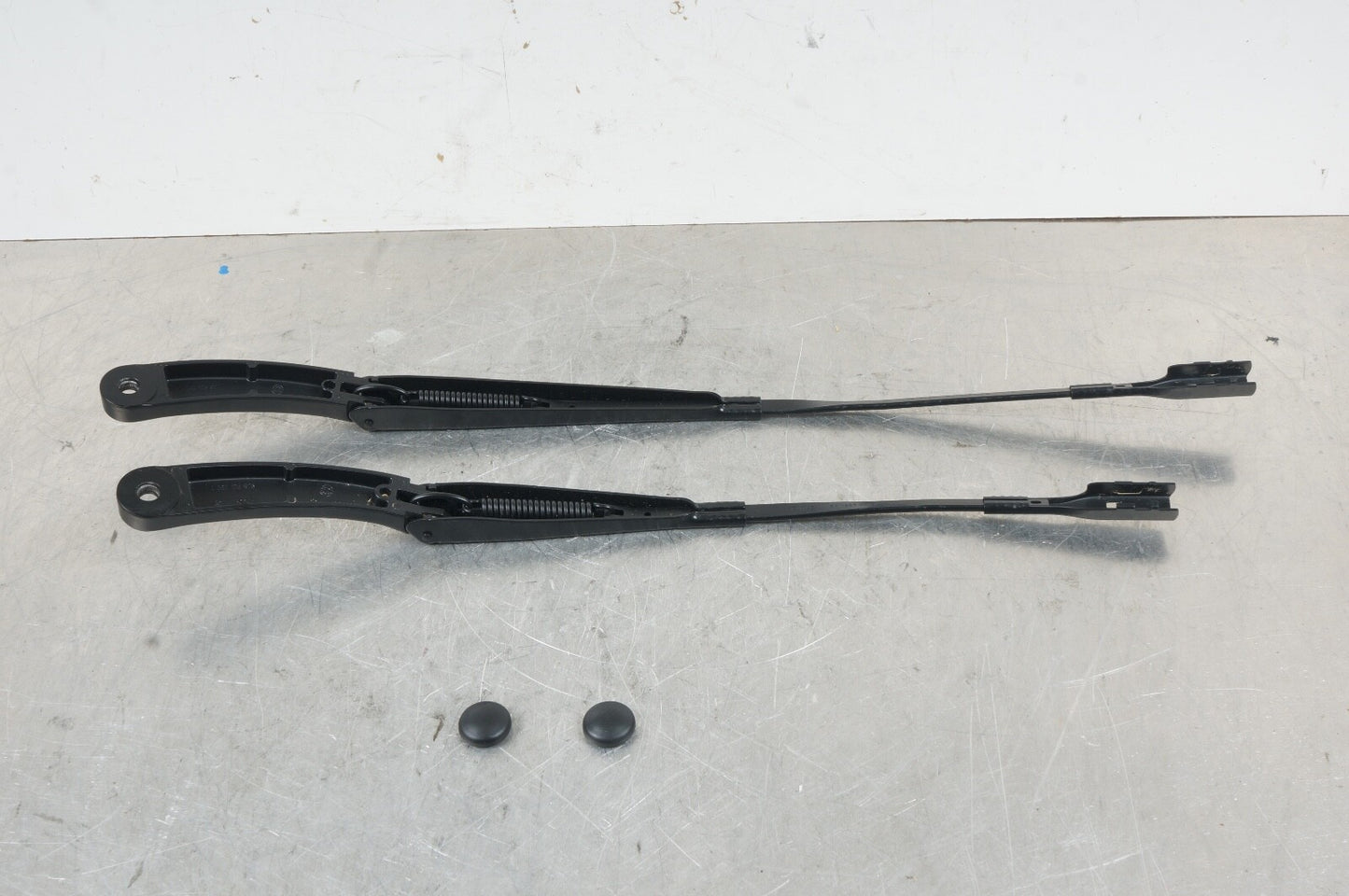 2010 - 2020 Bentley Mulsanne Windshield Wiper Arm 3Y1955410B 3Y1955409