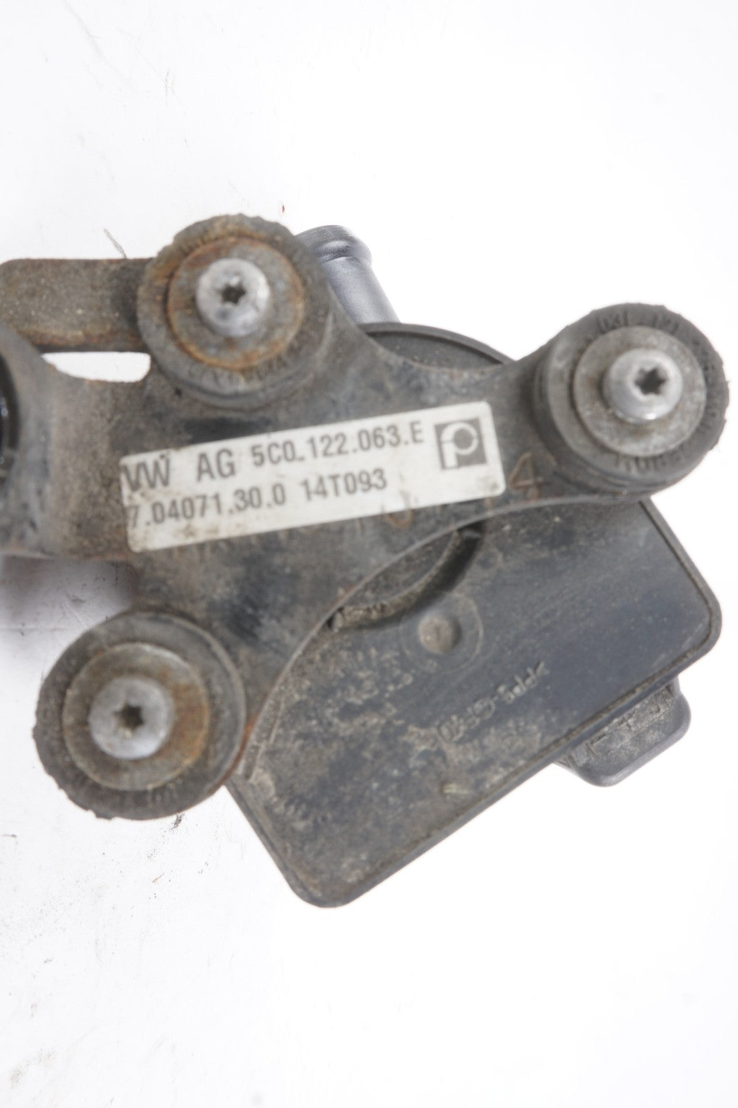 2014-2017 Volkswagen Passat 1.8L Auxiliary Water Pump 5C0122063E OEM