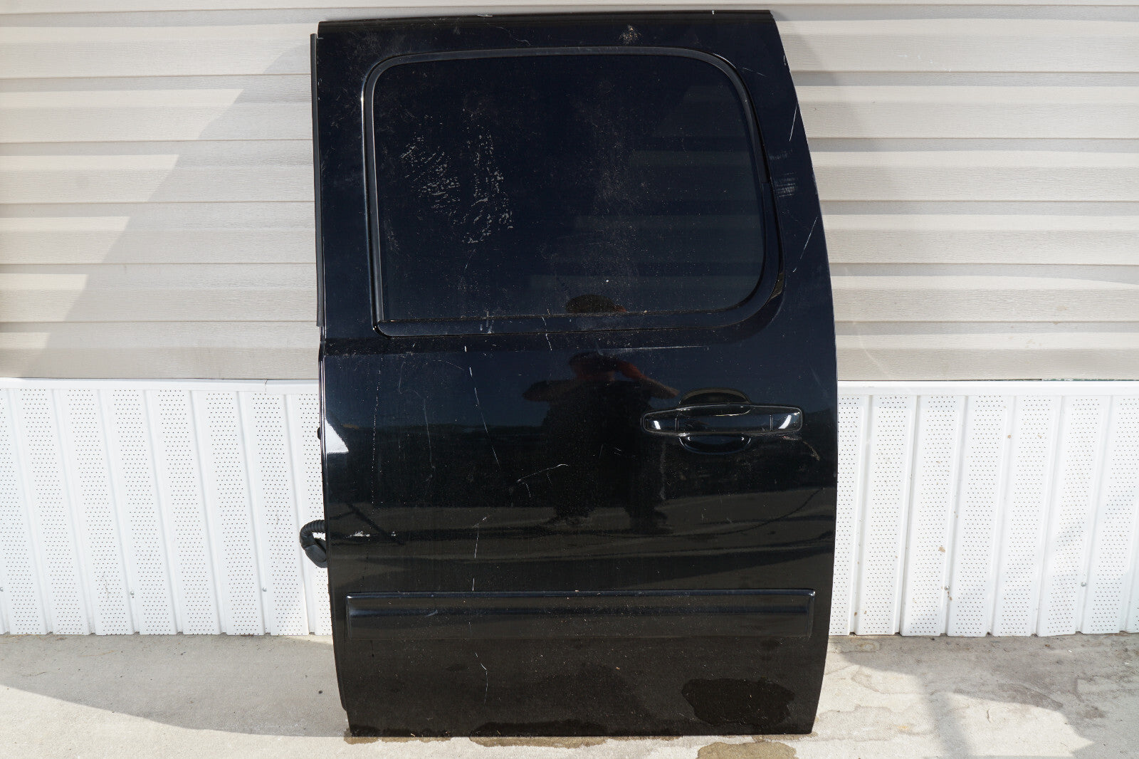 2007 - 2014 CHEVROLET AVALANCHE REAR LEFT DRIVER SIDE  DOOR SHELL OEM