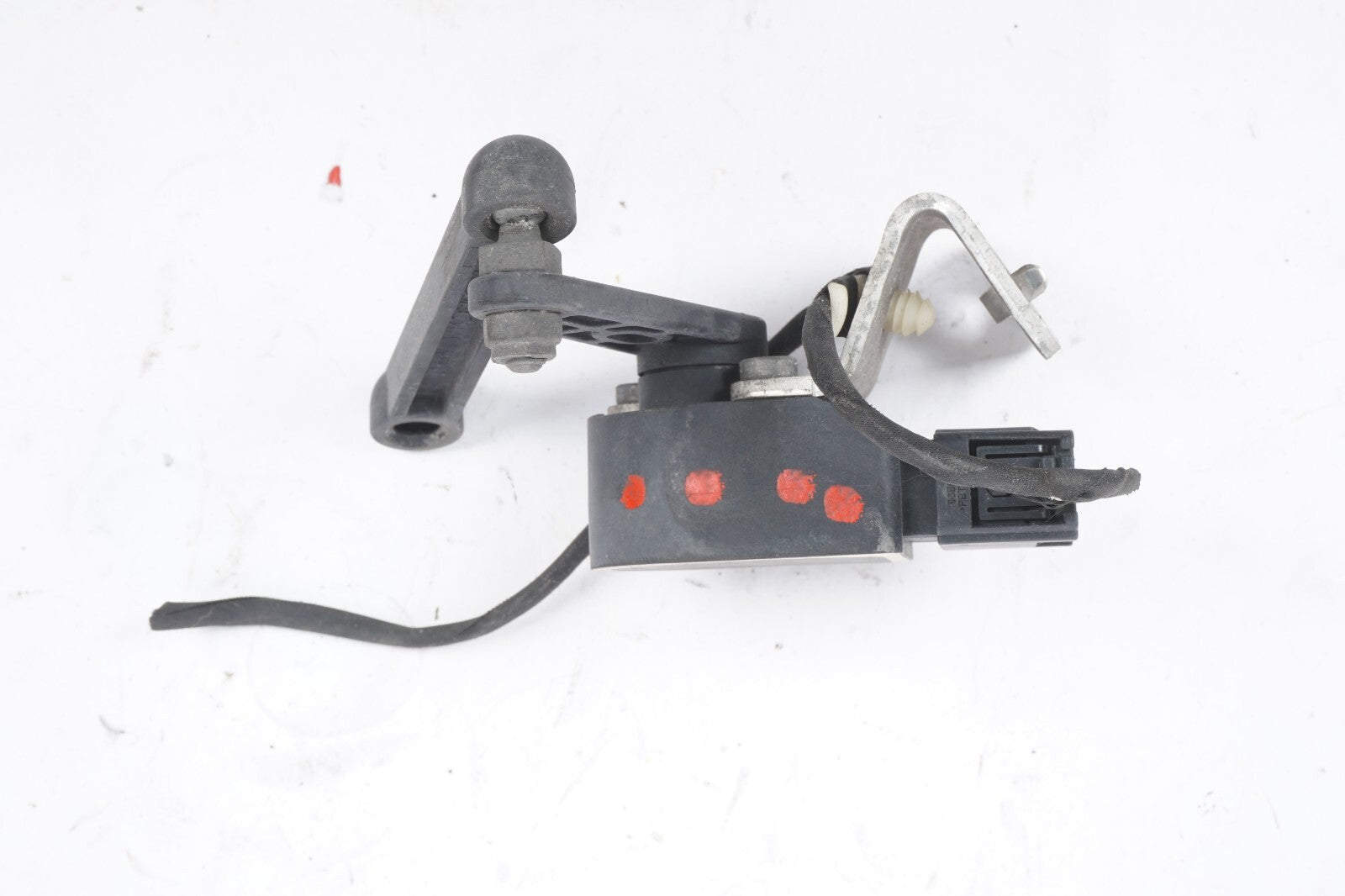 13-18 BMW 650i 640i Rear Right Pass Side Suspension Height Level Sensor OEM