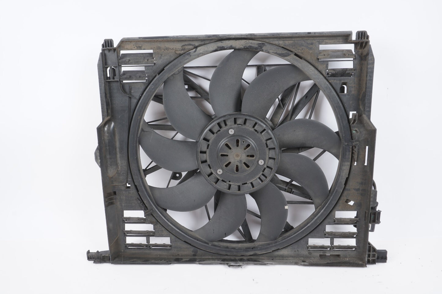 2010-2016 BMW 550I GT F07 ENGINE COOLING FAN MOTOR SHROUD 8509743 OEM