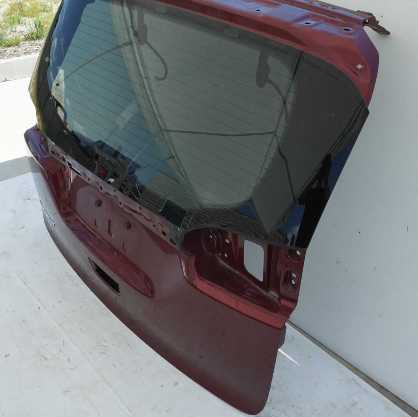 17-22 CHRYSLER PACIFICA REAR LIFTGATE TAILGATE SHELL OEM