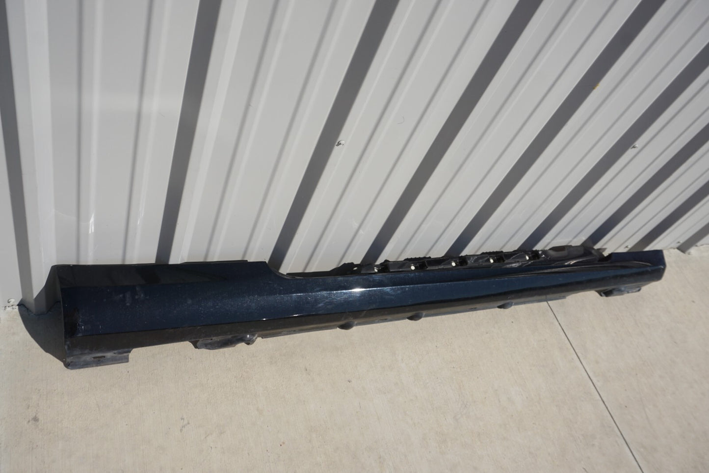 11-17 Mercedes W207 E350 Convertible Right Pass Rocker Panel Skirt Molding OEM