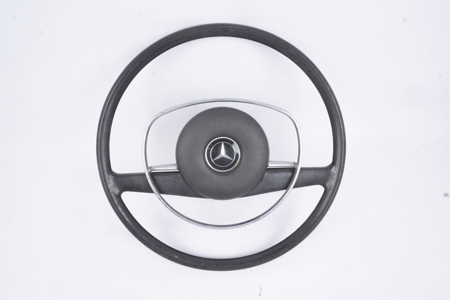 Mercedes w110 steering wheel Vintage  Black
