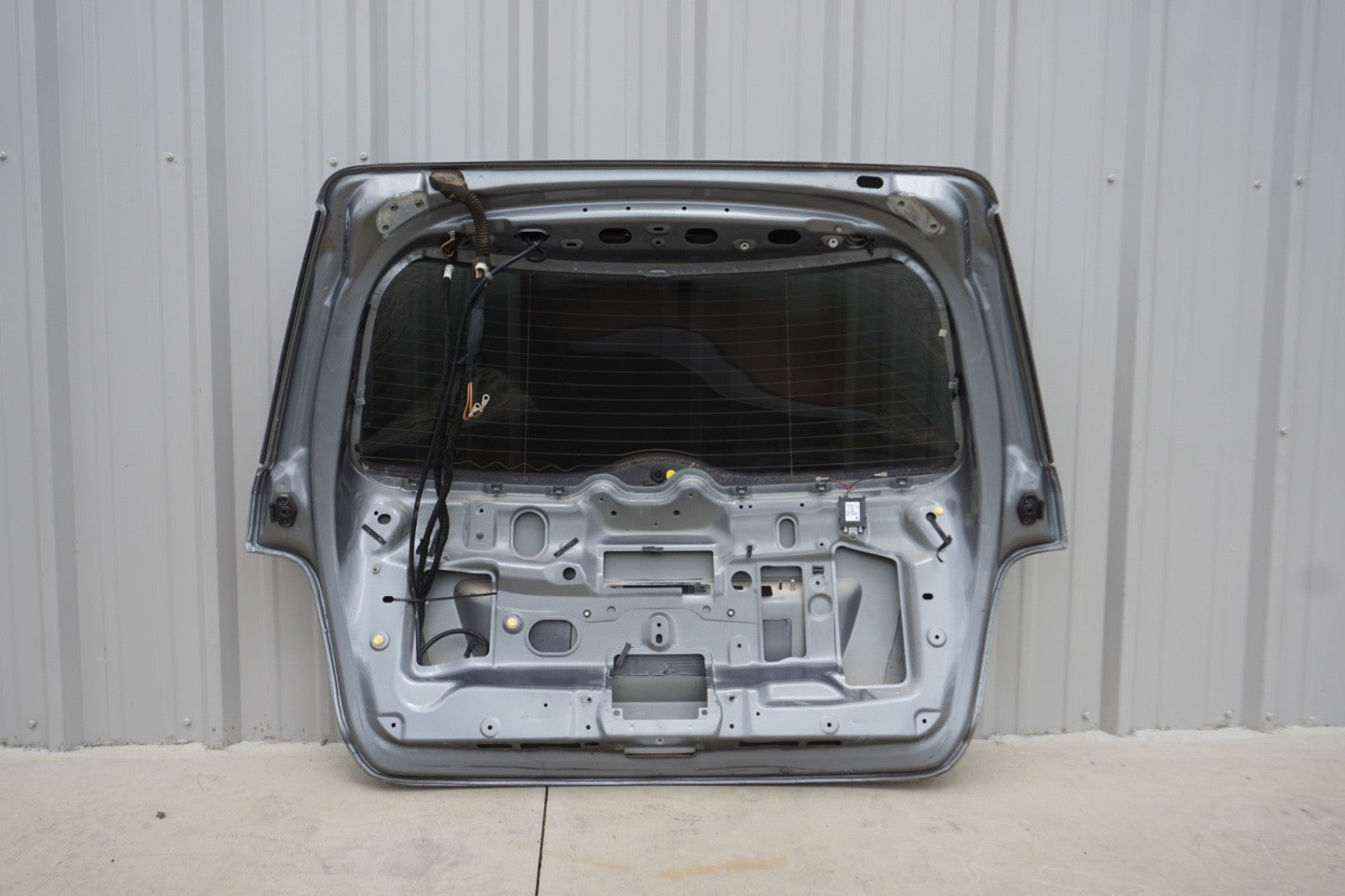 06-11 Mercedes W164 ML500 ML350 ML63 Rear Hatch Tailgate Liftgate LOCAL PICK UP