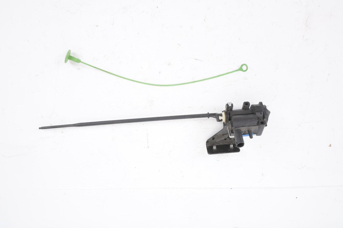 2010-2017 BMW 550I GT F07 FUEL TANK DOOR LID ACTUATOR 7139398 OEM