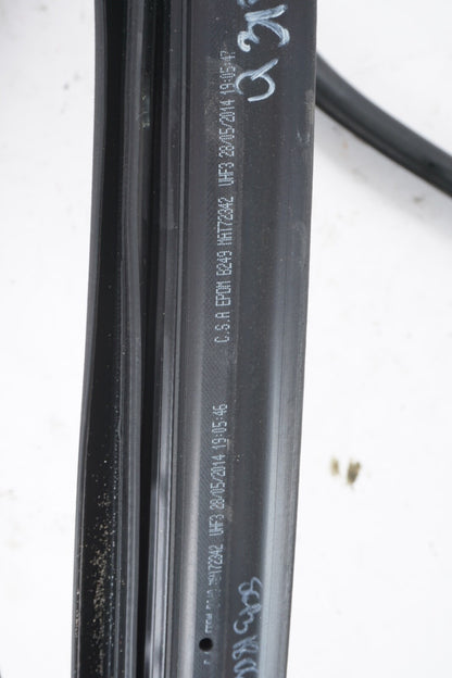 2014 - 2020 MASERATI GHIBLI FRONT LEFT DOOR RUBBER WEATHER STRIP SEAL OEM