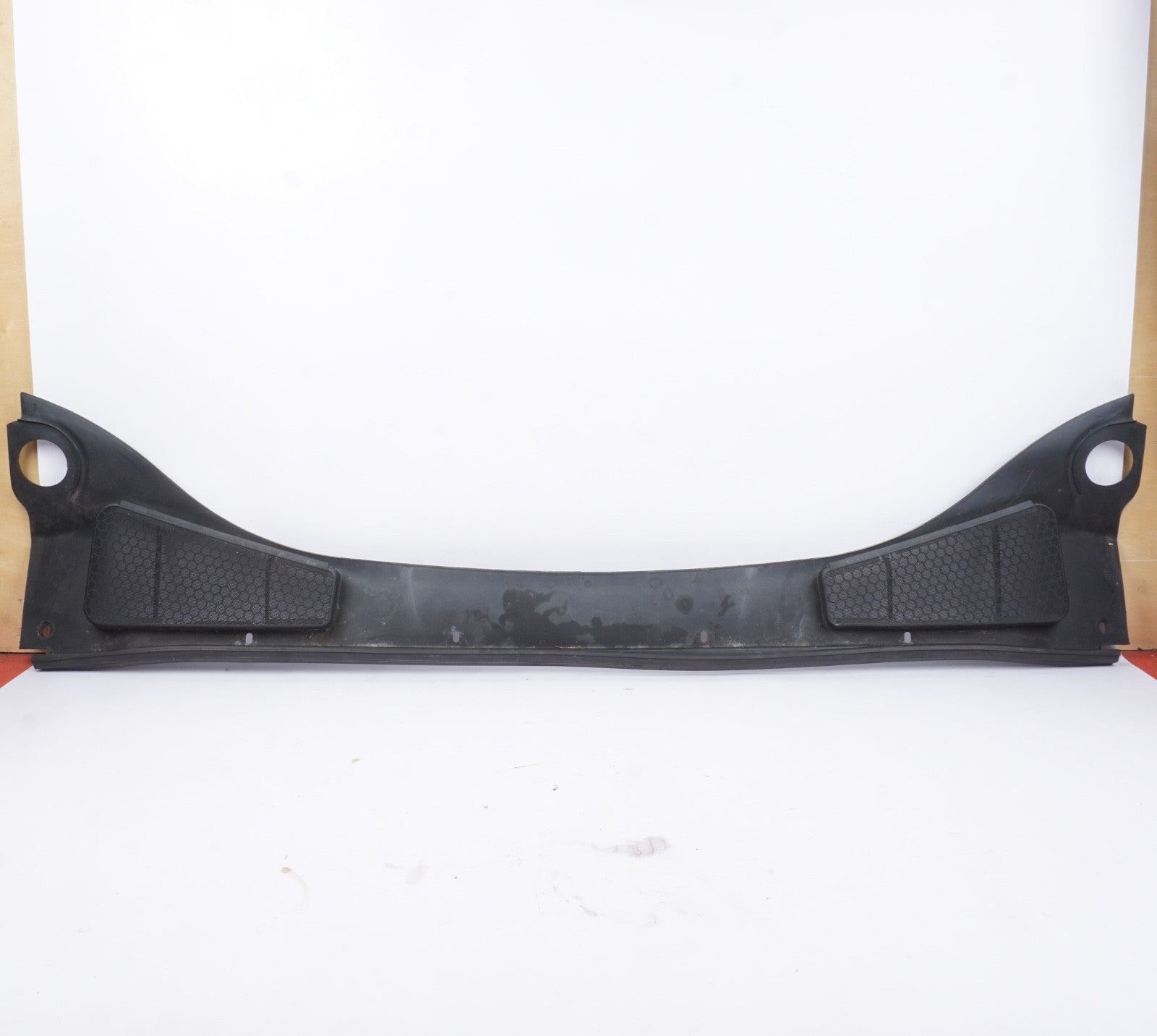12 13 14 15 16 17 18 Ford Focus Sedan Front Windshield Wiper Cowl Grille Panel B