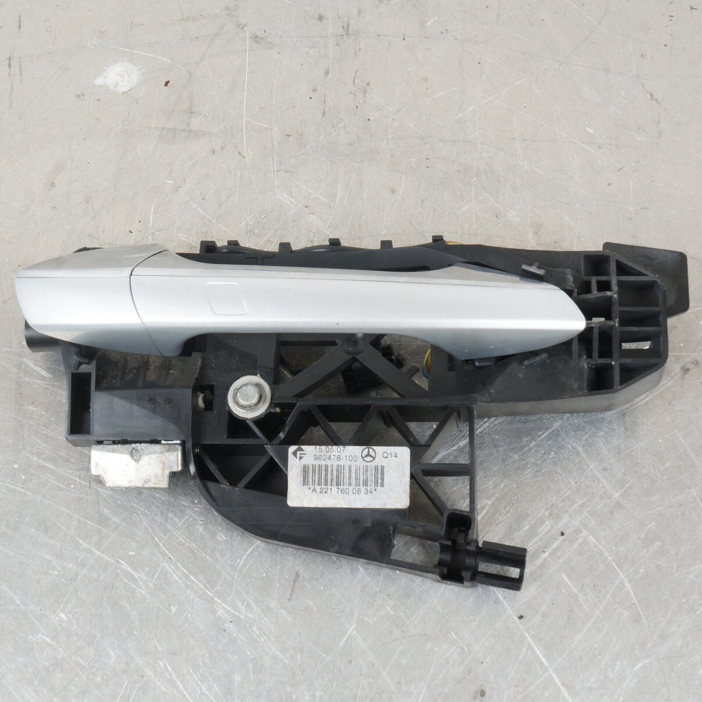 07-13 Mercedes W221 S550 Rear Right Side Keyless Go Exterior Door Handle OEM