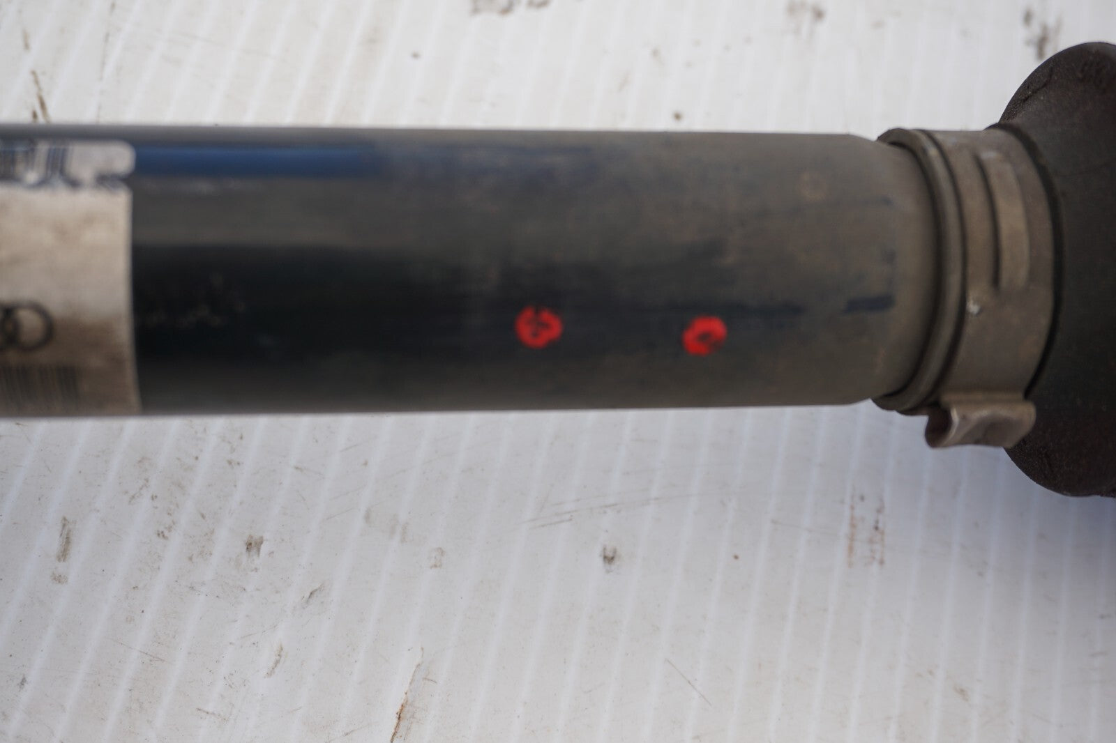 2012 - 2018 AUDI A7 FRONT RIGHT PASSENGER SIDE AXLE SHAFT OEM