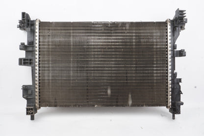2018 - 2021 Jeep Renegade 2.4l Engine Cooling Radiator OEM
