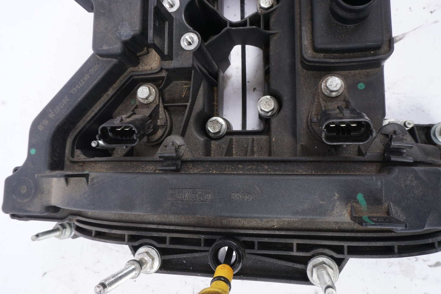 2015 - 2018 FORD FOCUS 1.0L ENGINE VALVE COVER OEM