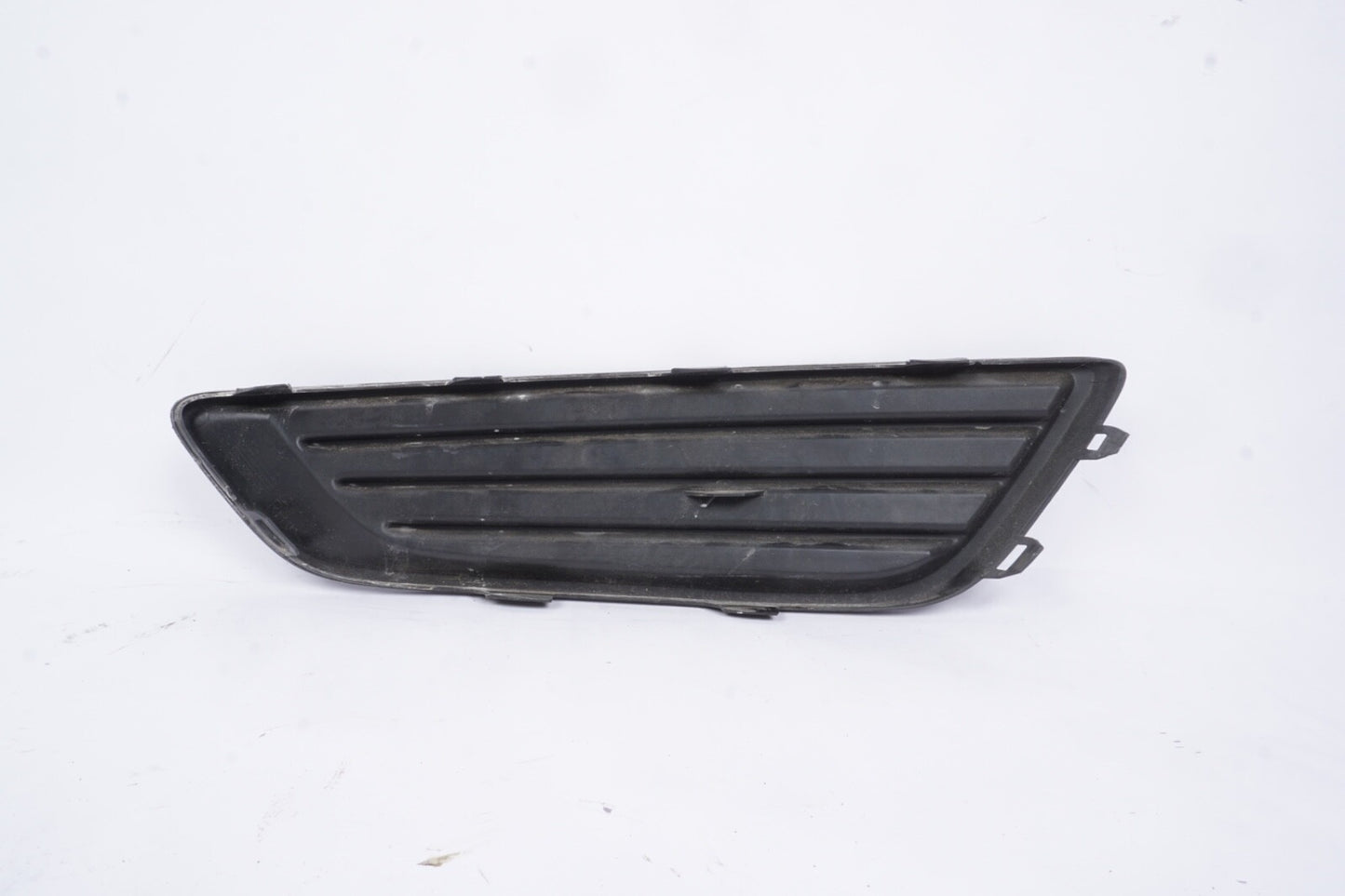 2015-2018 FORD FOCUS RH FOG LIGHT COVER PANEL OEM F1EB-19952-AA