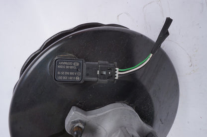 10-17 Mercedes W207 E350 C300 Master Cylinder Power Brake Booster OEM
