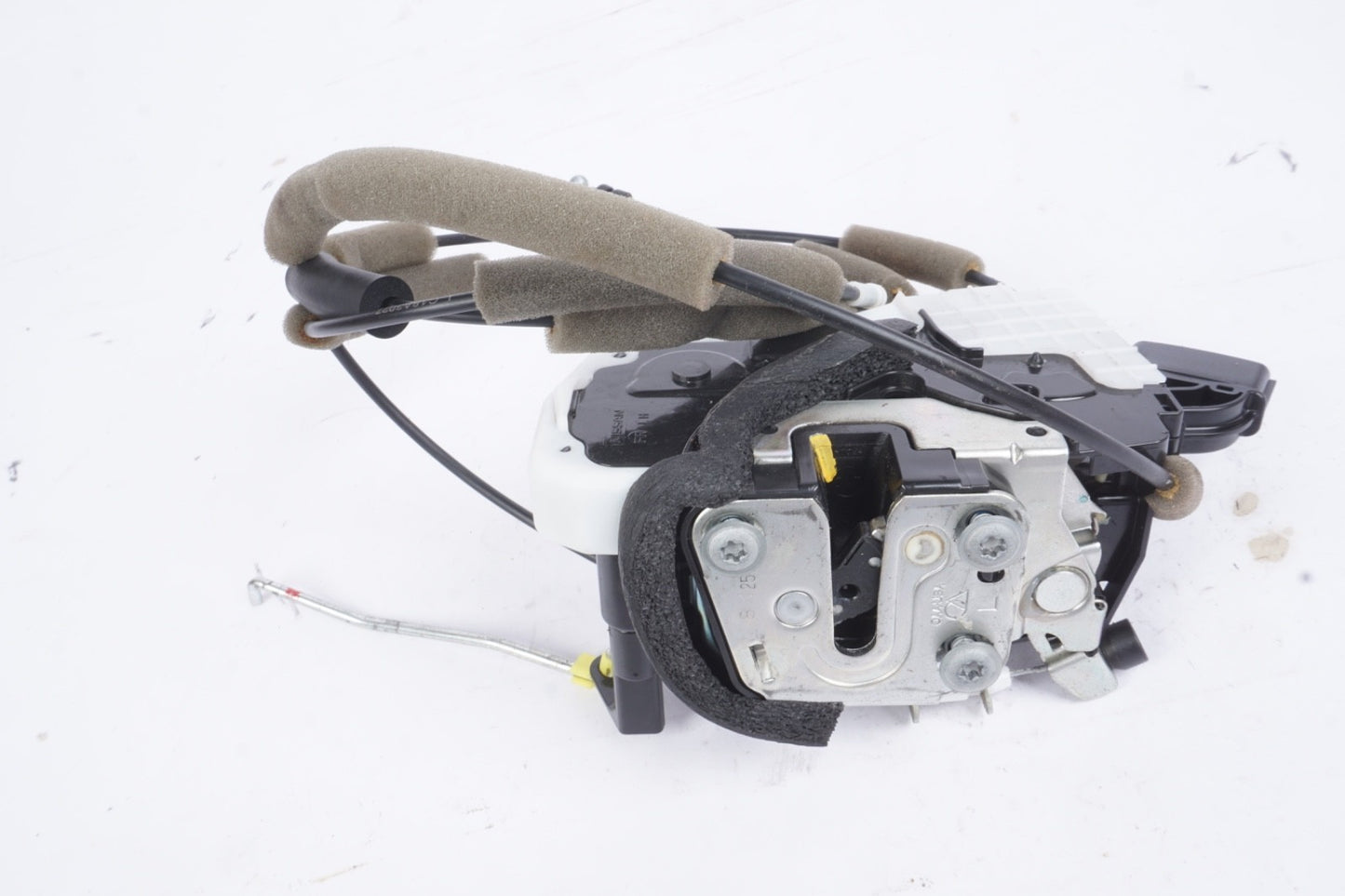 2016-2019 NISSAN TITAN XD FRONT LEFT ACTUATOR DOOR LOCK LATCH OEM