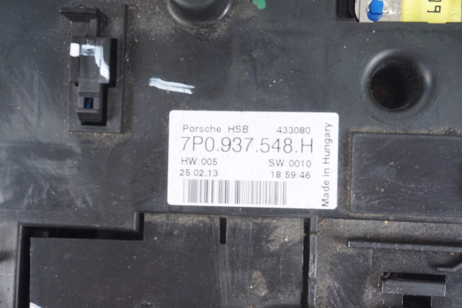 2011-2018 PORSCHE CAYENNE 958 MAIN POWER BATTERYFUSE BOX !!!!NO JUNCTION FUSE!!!