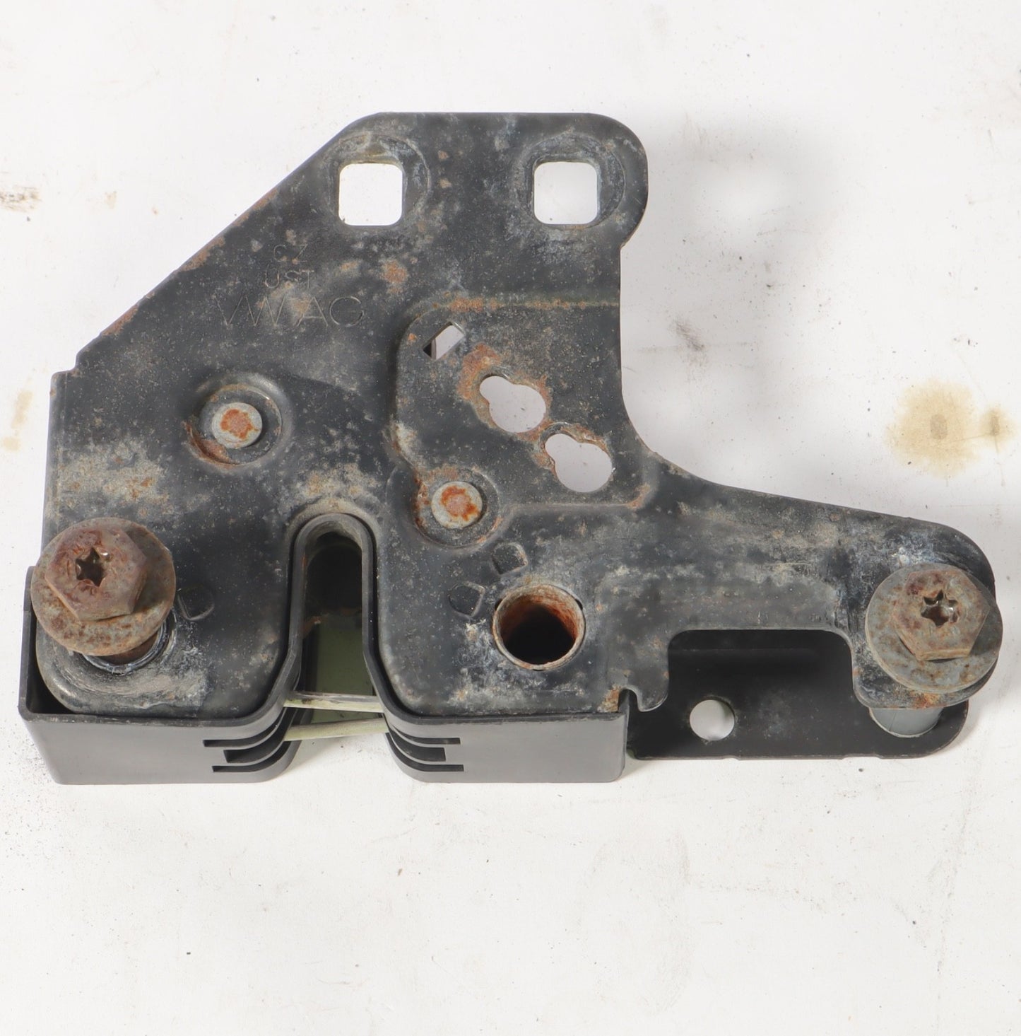 2004 - 2010 AUDI A8 A8L Lower Hood Latch / LOCK OEM