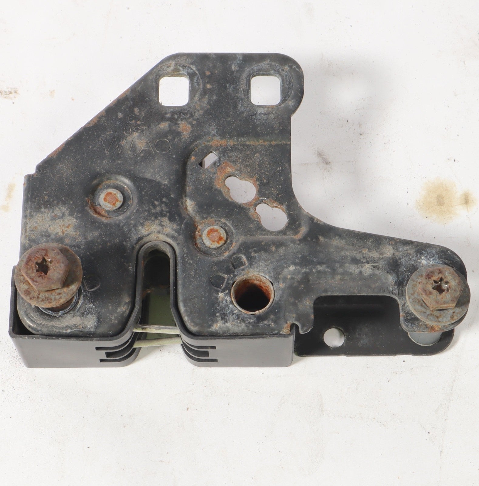 2004 - 2010 AUDI A8 A8L Lower Hood Latch / LOCK OEM