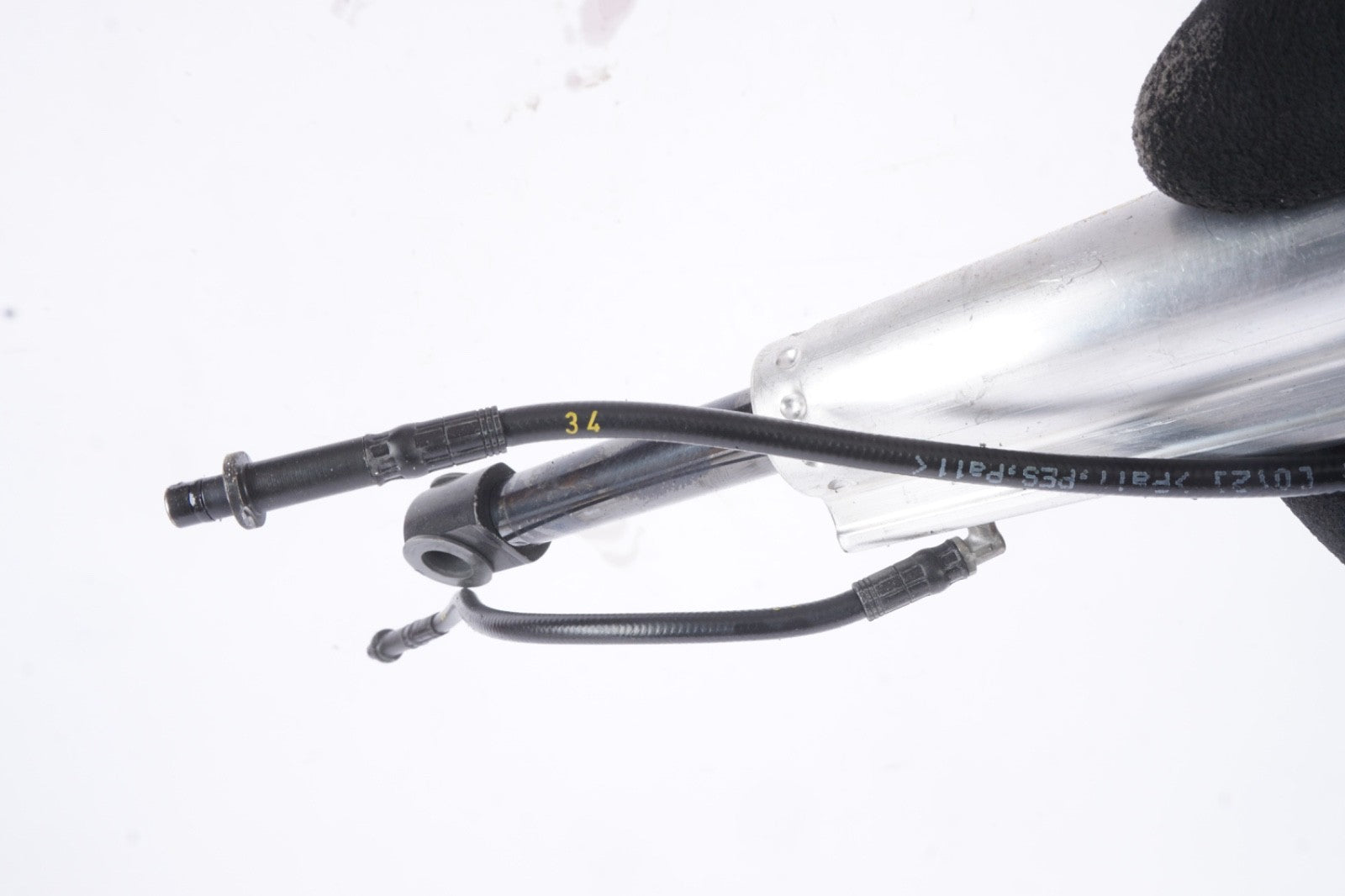 2006 - 2013 VOLVO C70 ROOF HYDRAULIC SHOCK LINE RIGHT PASSENGER SIDE 33 34 OEM