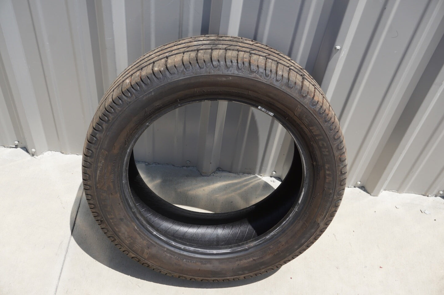 P235/50R18 Michelin Defender 2 Used Tire Excellent Condition One Tire