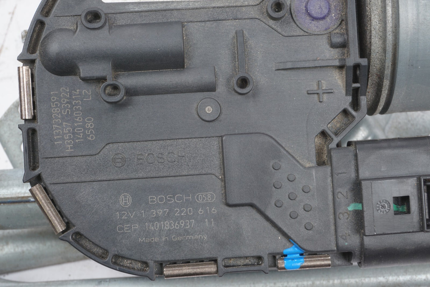 2012 - 2017 Audi A7 Windshield Wiper Motor & Linkage Transmission OEM