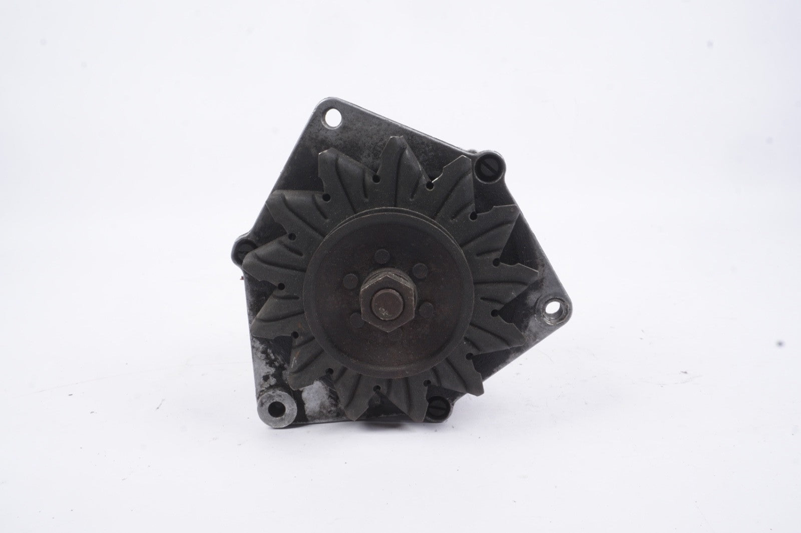 1965 Mercedes Benz W110 200D Alternator Generator BOSCH 0120400606 W 110 35A 