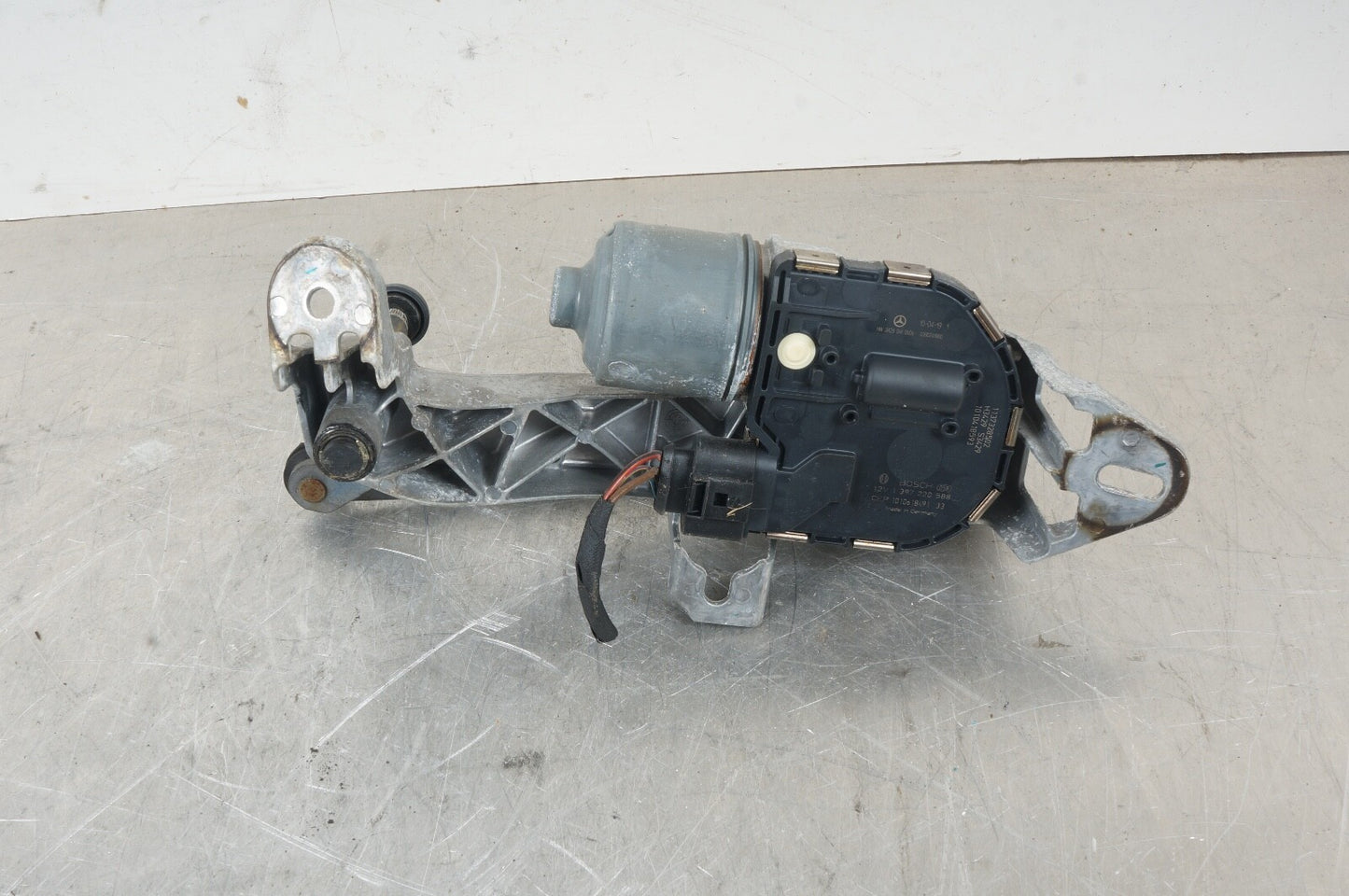 07-14 Mercedes W221 S550 CL550 Left Windshield Washer Wiper Motor 0390241939 OEM
