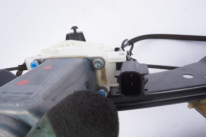 16 17 18 FORD FOCUS FRONT RIGHT PASSENGER SIDE WINDOW REGULATOR W/ MOTOR OEM