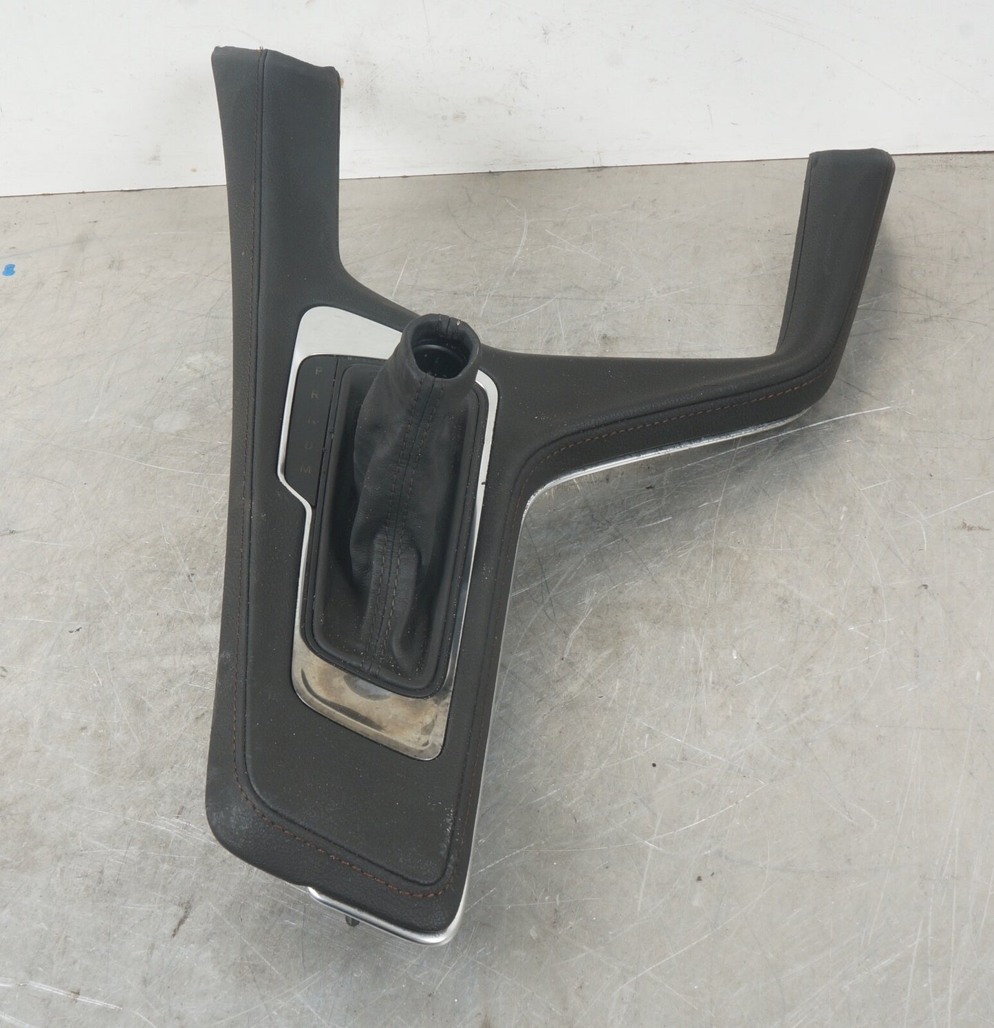 GM OEM 20-21 CT4 Console Center Console-Trim Plate 84600656