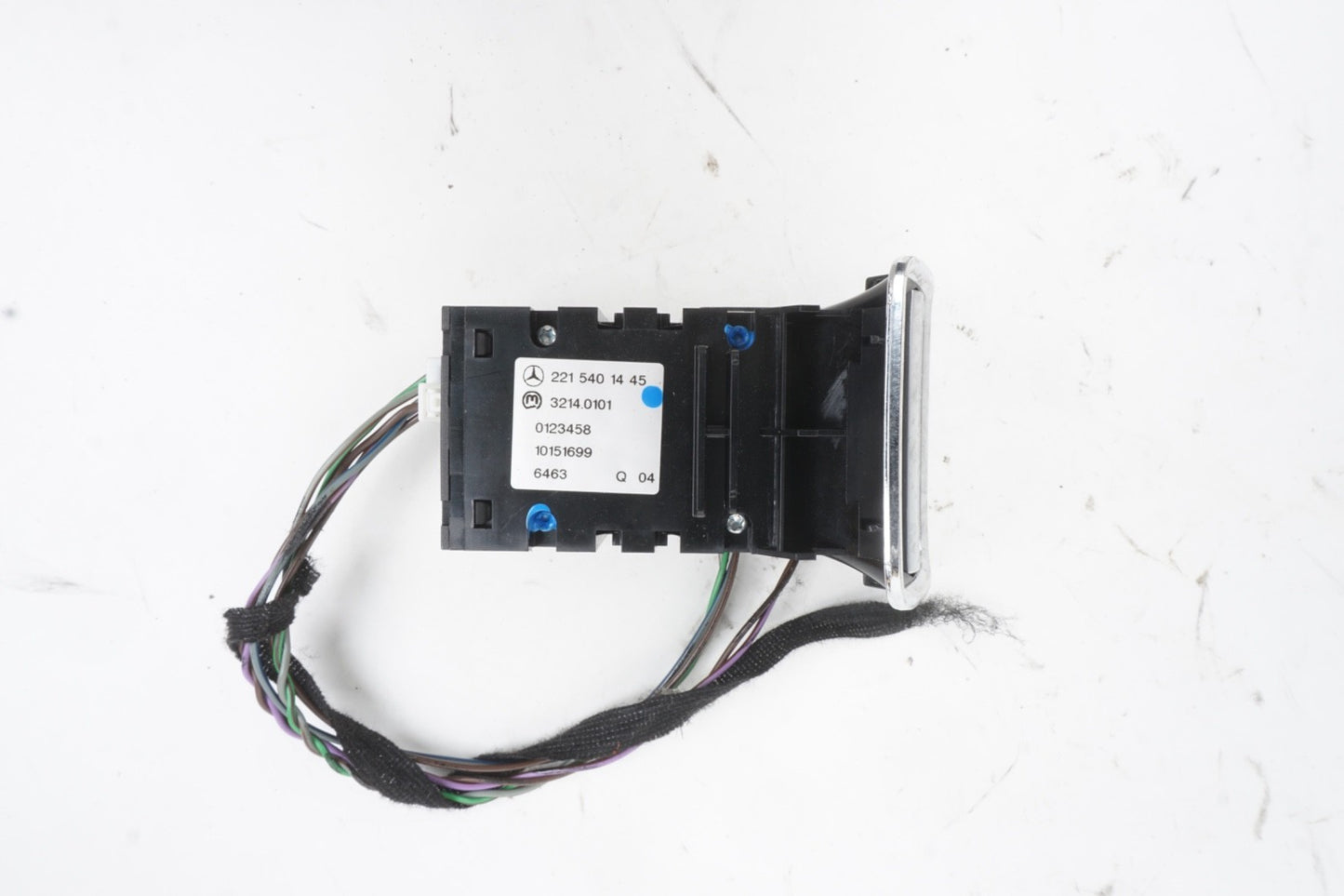 07-14 Mercedes W221 S550 CL550 Electronic Parking Button Switch 2215401445 OEM
