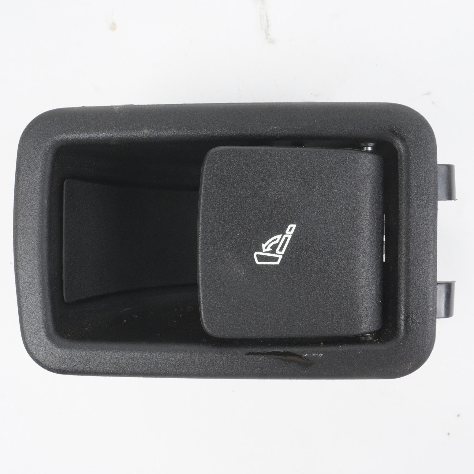 2017-2019 ALFA ROMEO STELVIO REAR LEFT SEAT FOLDING LATCH LEVER HANDLE OEM