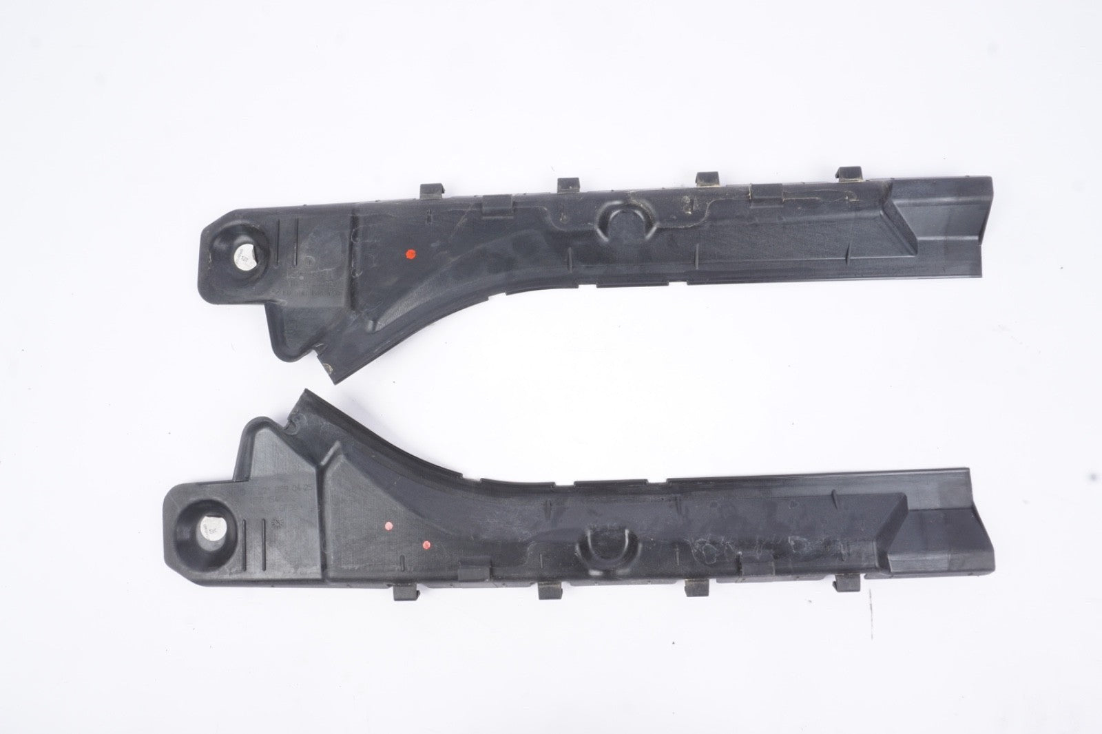 07-13 W221 MERCEDES S550 FRONT LEFT & RIGHT FENDER SUPPORT BRACKET SET