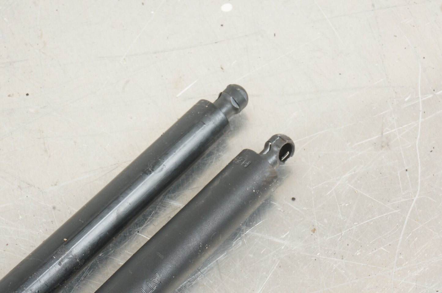 2006 - 2013 VOLVO C70 TRUNK LID REAR SHOCK LEFT AND RIGHT PAIR SHOCKS
