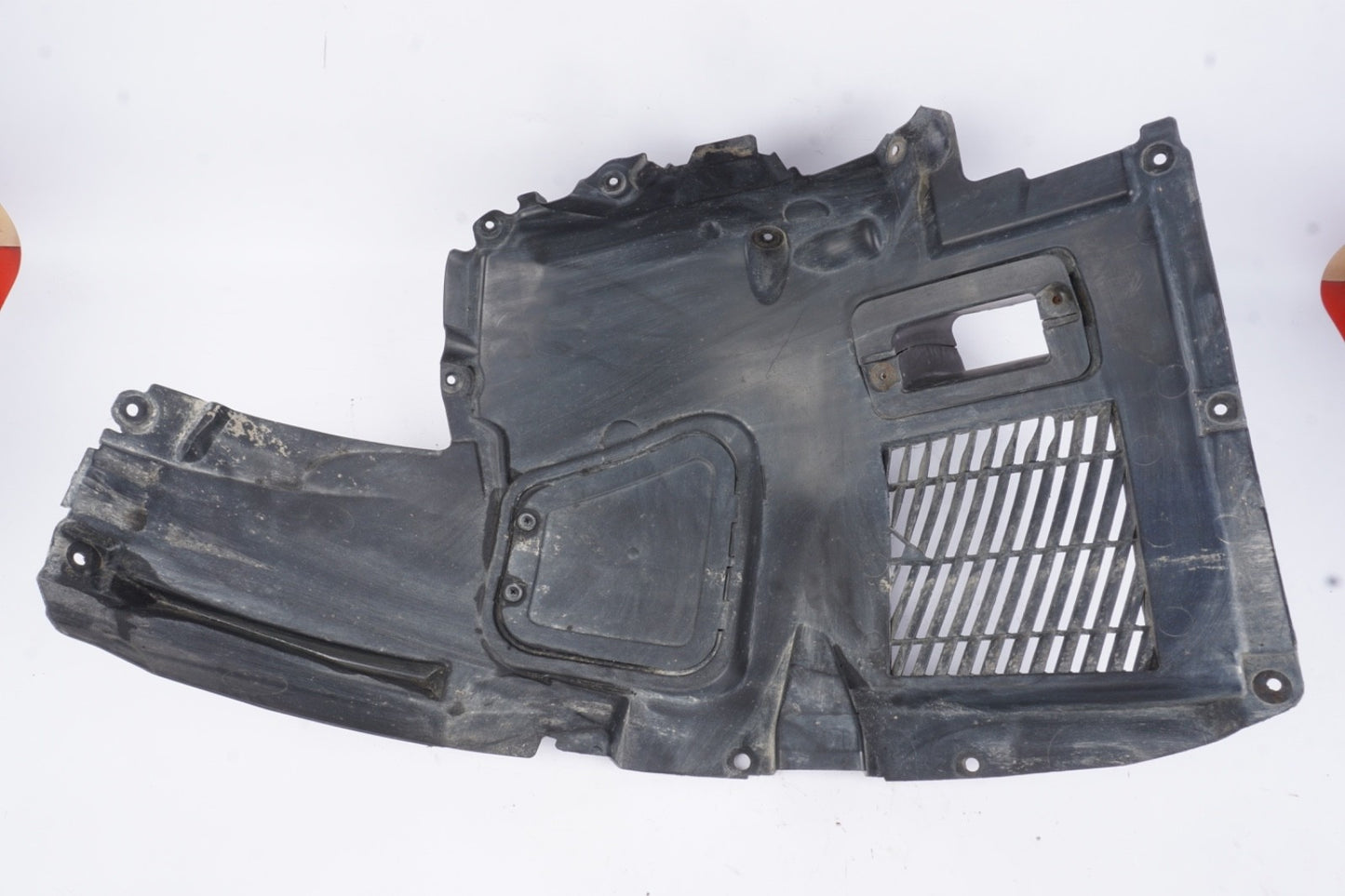 2012-18 BMW 650i 640i F13 FRONT LEFT SIDE FORWARD FENDER LINER SPLASH SHIELD OEM