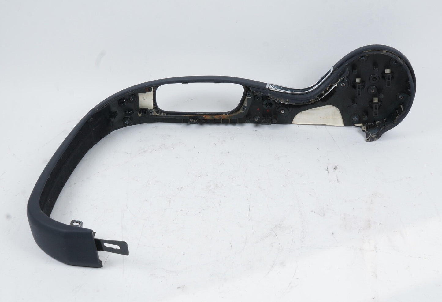 2011 - 2020 BENTLEY MULSANNE FRONT PASSENGER SIDE SEAT BEZEL TRIM