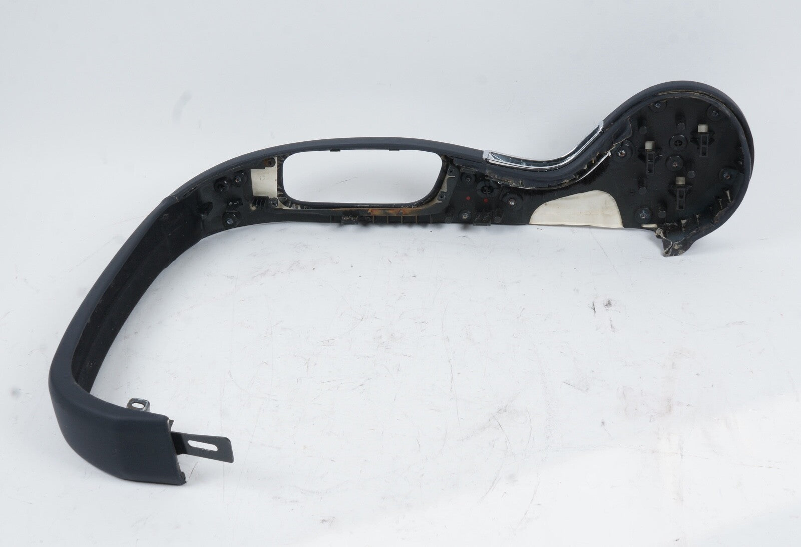 2011 - 2020 BENTLEY MULSANNE FRONT PASSENGER SIDE SEAT BEZEL TRIM